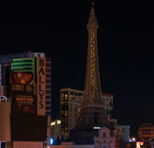 Las Vegas casinos commemorate the victims of shooting at Mandalay Bay